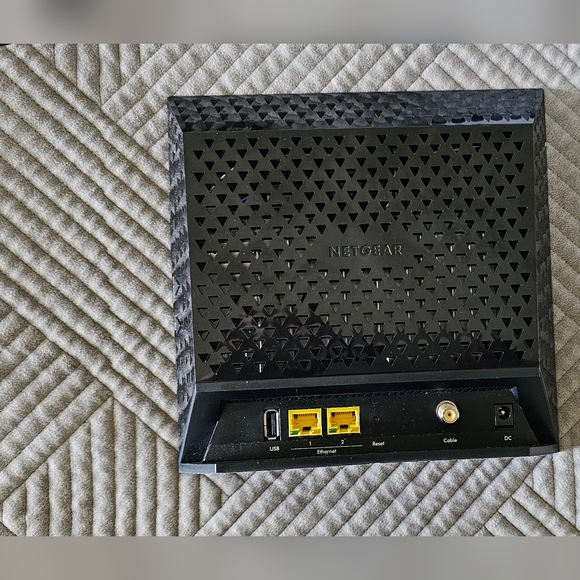 🎁 Netgear AC1600 Router - Picture 2 of 7
